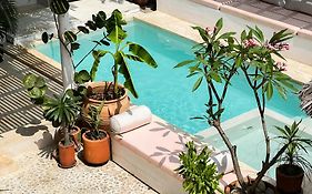 La Punta Rooms